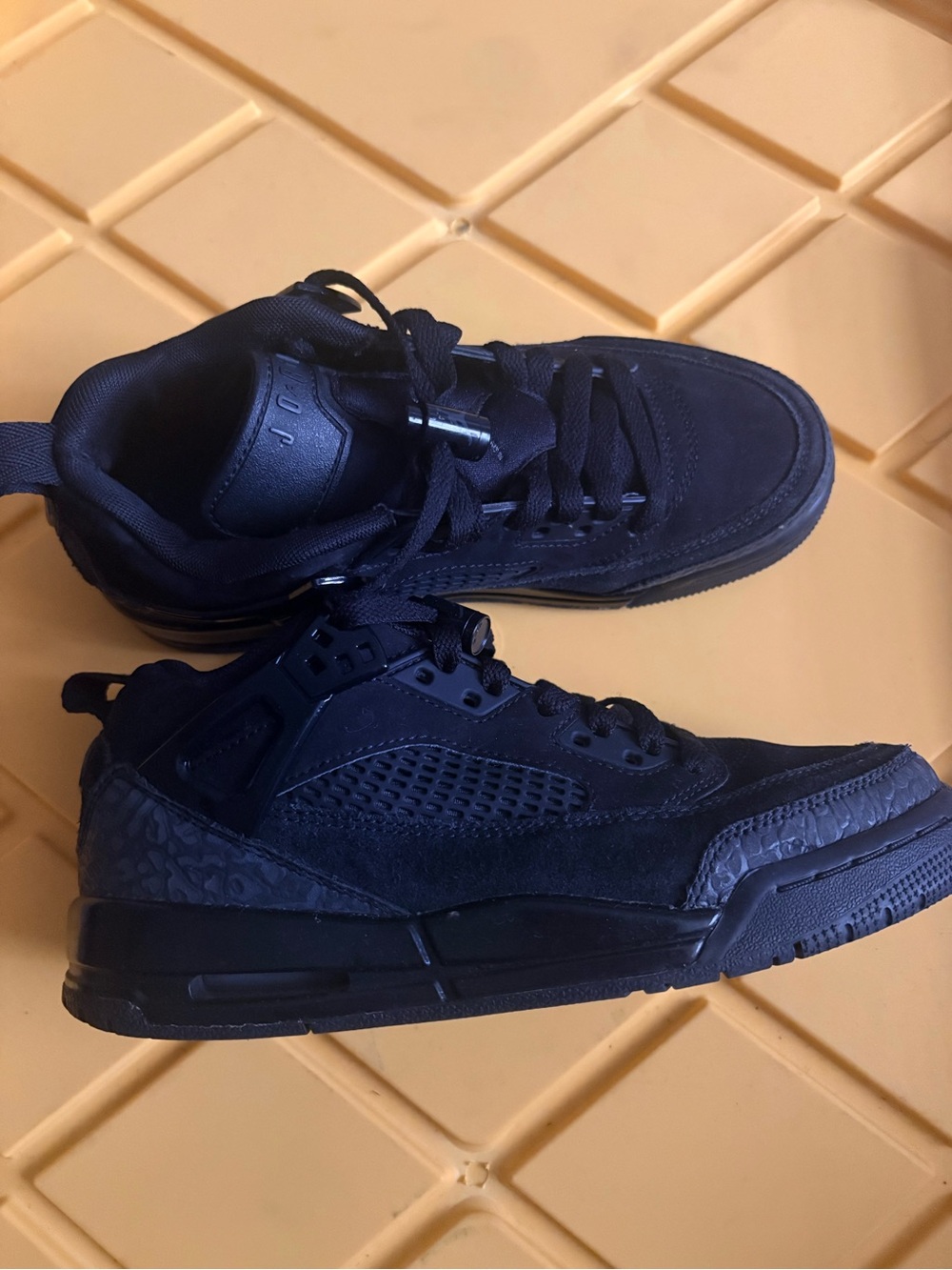 Air Jordan 4